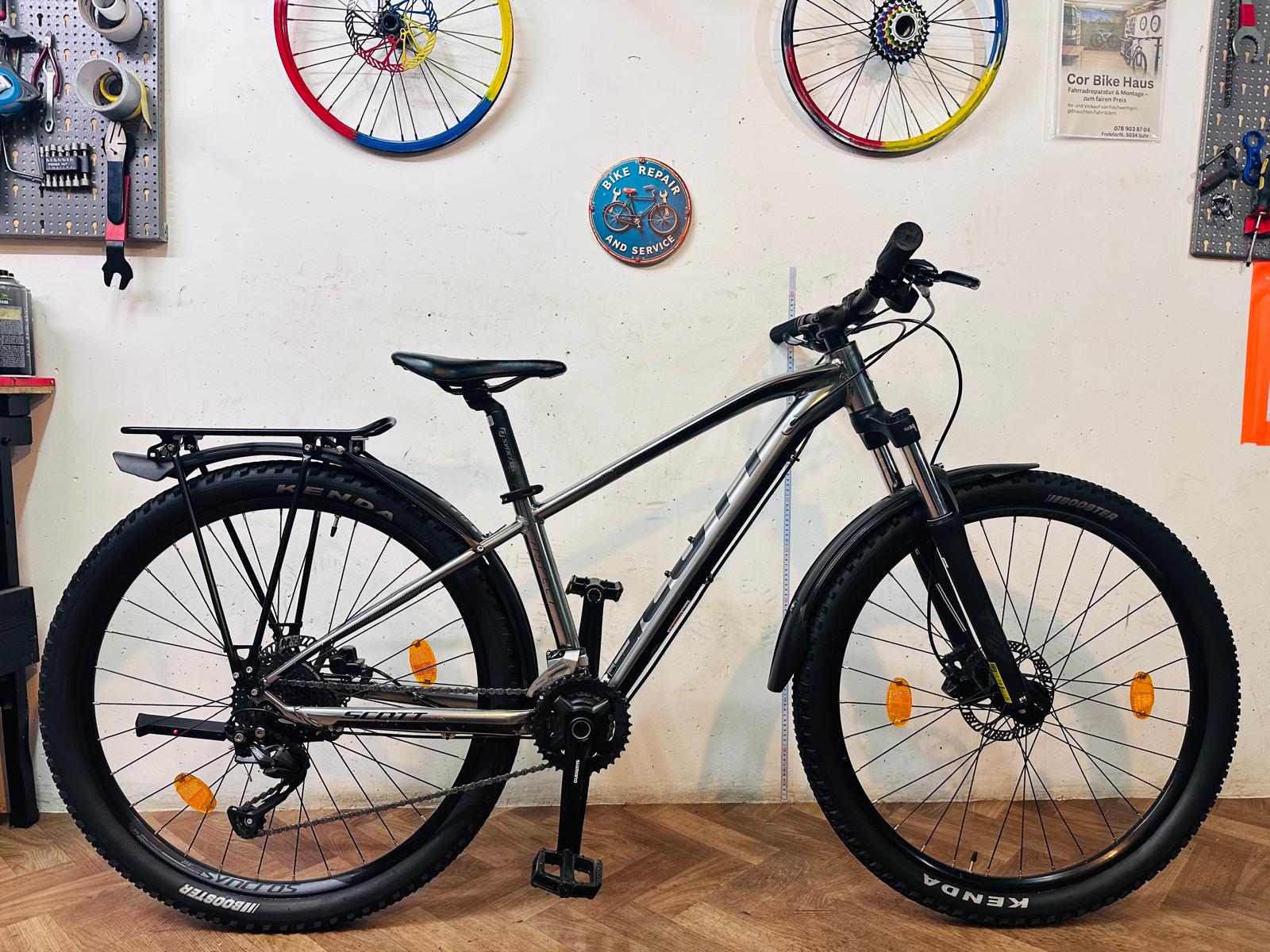 Scott Velo / Fahrrad, 27.5 Zoll, Rgr: 36 cm - Size XS - CHF 380