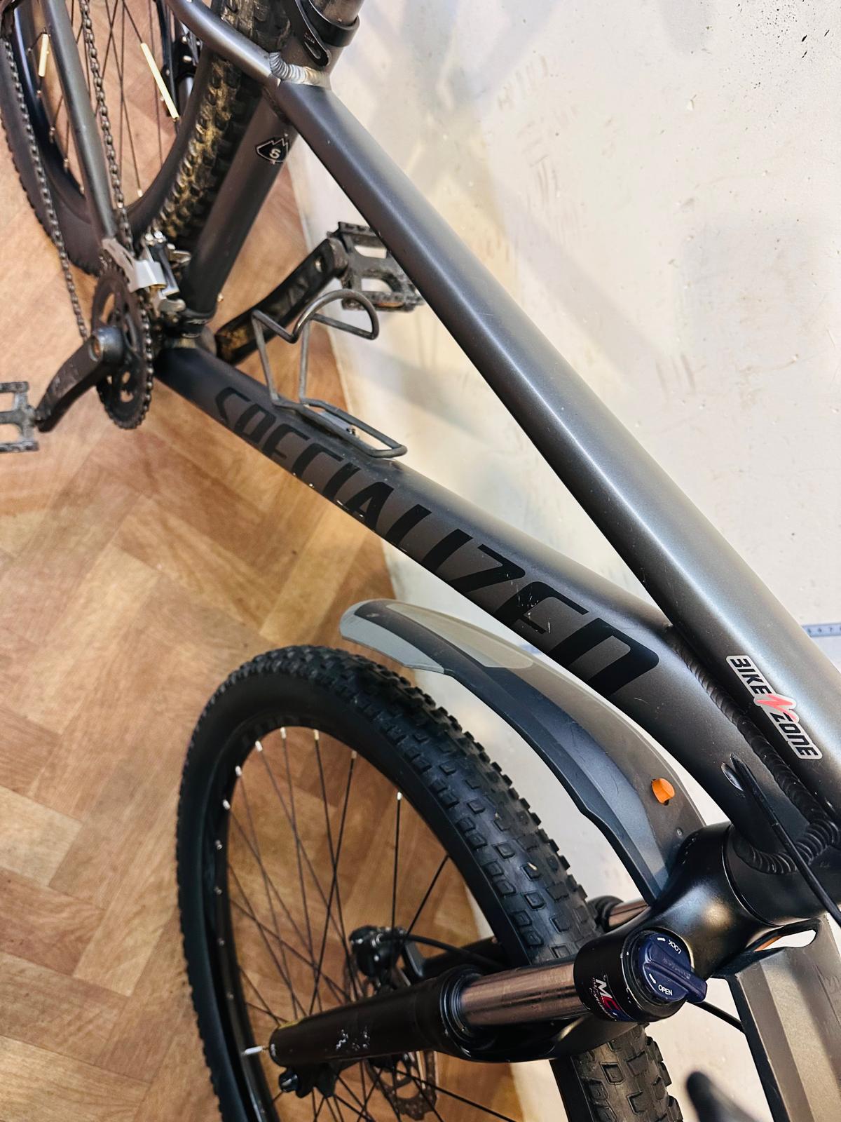 Specialized Velo / Fahrrad, 27.5 Zoll, Rgr:36 cm thumbnail 9